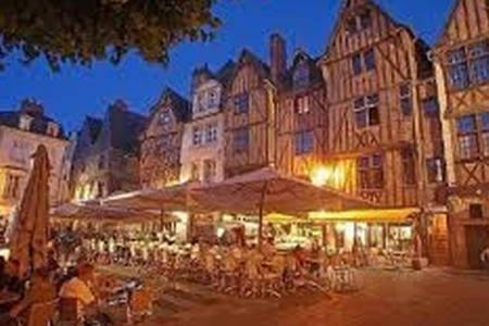 Апартаменты Havre De Paix Avec Exterieur Au Coeur Du Vieux Тур Экстерьер фото